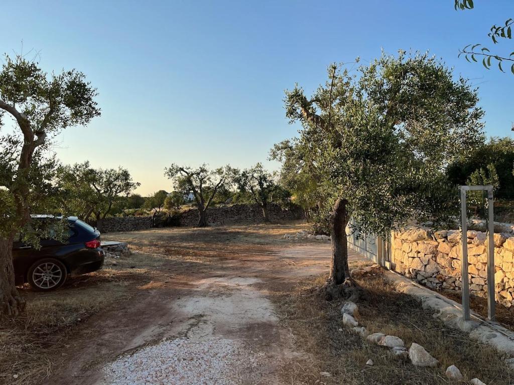 Casa Giuliveto - Charmantes Ferienhaus Mit Privatpool In Olivenhain Ostuni Luaran gambar