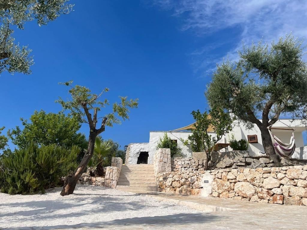 Casa Giuliveto - Charmantes Ferienhaus Mit Privatpool In Olivenhain Ostuni Luaran gambar