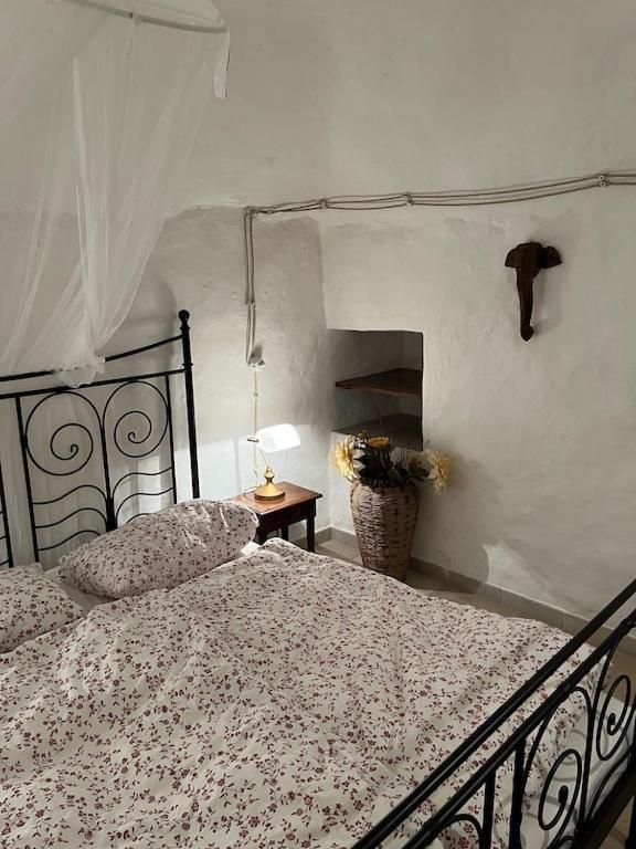 Casa Giuliveto - Charmantes Ferienhaus Mit Privatpool In Olivenhain Ostuni Luaran gambar