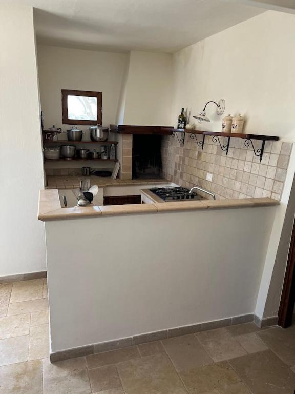 Casa Giuliveto - Charmantes Ferienhaus Mit Privatpool In Olivenhain Ostuni Luaran gambar