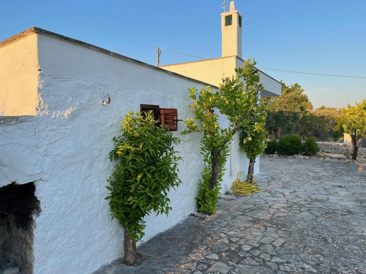 Casa Giuliveto - Charmantes Ferienhaus Mit Privatpool In Olivenhain Ostuni Luaran gambar
