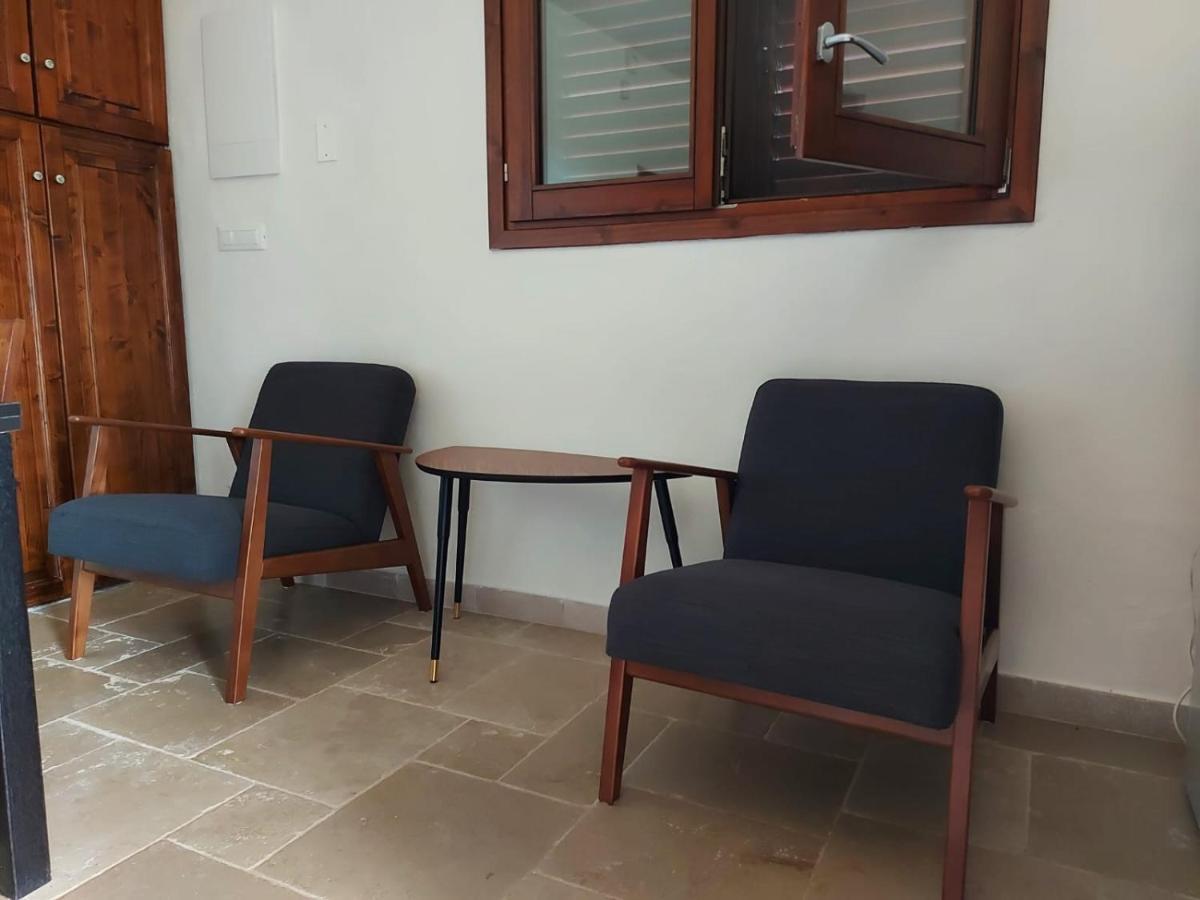Casa Giuliveto - Charmantes Ferienhaus Mit Privatpool In Olivenhain Ostuni Luaran gambar